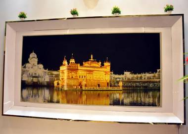 Hotel Anand Empire Near US Embassy 8km