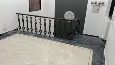 Beautiful single room available in a villa