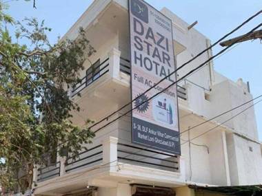 SPOT ON 88657 Hotel Dazi Star