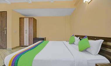 Treebo Trend Hotel Maravilla