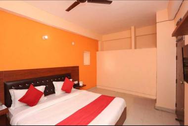 OYO 89465 Hotel Anshu