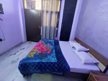 OYO 89358 Lorde Krishna Palace