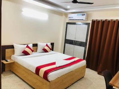 OYO 89049 Star Corporate Suite