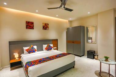 FabExpress Aroma Corporate Suites