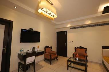 Hotel Amrapali Grand