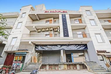 Townhouse 1051 Galaxy Inn