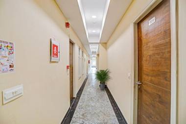 Townhouse 1051 Galaxy Inn