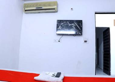 OYO 89904 Hotel Relax Inn