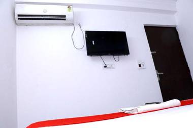 OYO 89904 Hotel Relax Inn