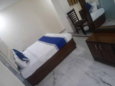 OYO 91326 Hotel Marina Near Igi Airport