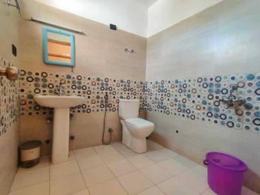 OYO HOME 90963 Heritage Home