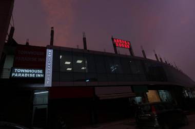 Townhouse 1062 Paradise Inn