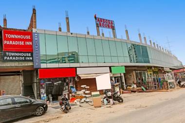 Townhouse 1062 Paradise Inn