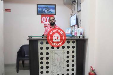 OYO 91393 Krishna Residency Inn