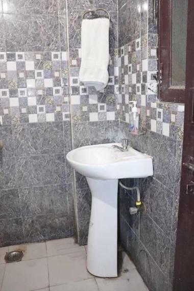 OYO 91393 Krishna Residency Inn