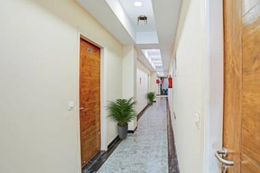 Townhouse 1051 Galaxy Inn