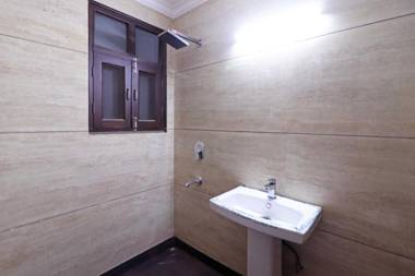 OYO 90025 Pari Residency