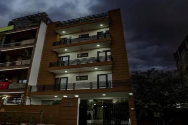 Townhouse 1055 Hotel Rumaisa