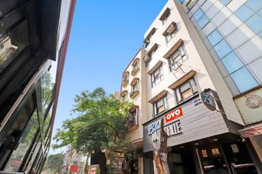 OYO 90059 Hotel Silver Stone