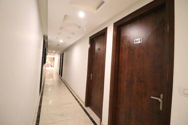 Hotel De Tark Near IGI Airport