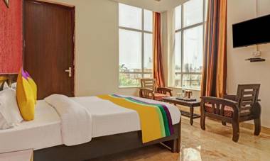 OYO Townhouse 844 Park Plaza