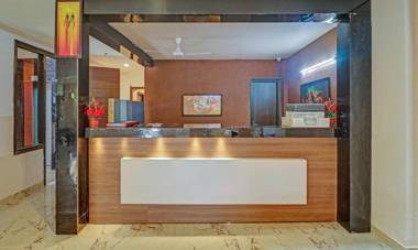 OYO Townhouse 844 Park Plaza