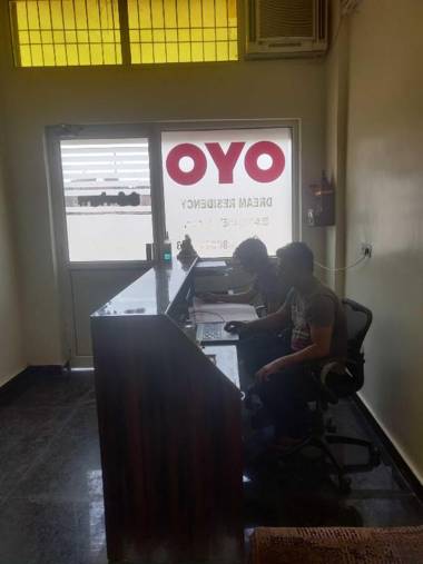 OYO 90686 Dream Residency Shiv Vihar Sector 28 Rohini