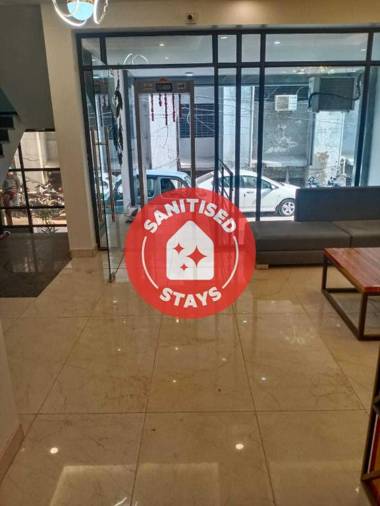 POP 91962 Hotel Ivy Suite