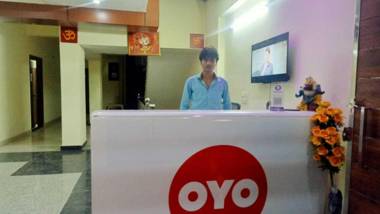 OYO 91443 Lemon Hotel