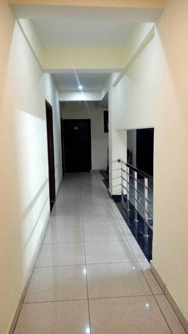 OYO 91443 Lemon Hotel