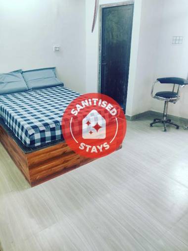 OYO 92111 Helooeesh Rooms