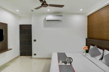 Townhouse 1089 Hotel 19 West