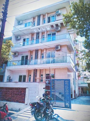 Hotel Golden Admire By F9 Hotels