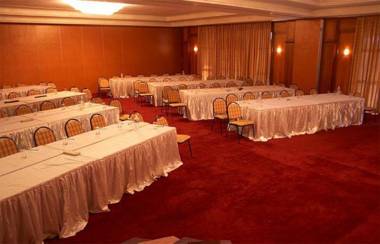 Golden Landmark Resort