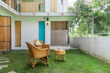 StayVista at Davey's Townhouse