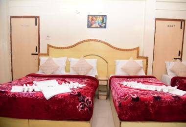 Hotel Ajantha Palace