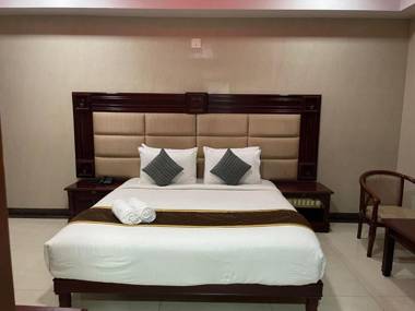 HOTEL YUVRAJ SIGNATURE