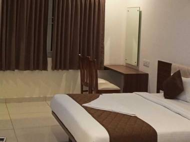 OYO Flagship 92914 Mathura Inn