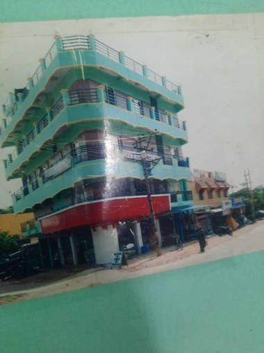 SPOT ON 93244 Y R Tourist Home