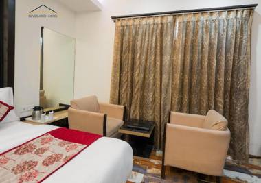 Silver Arch Hotel