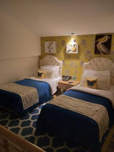 Mosaic Hotel Mussoorie Mallroad