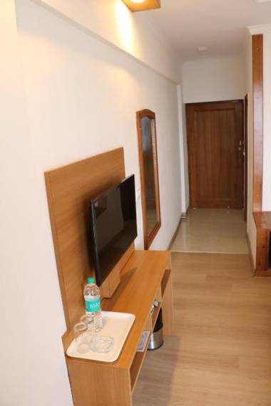 The Three Oaks Boutique Hotel