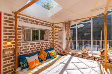 Zostel Plus Mussoorie