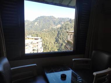 HOTEL PARK WOOD at Mall Road