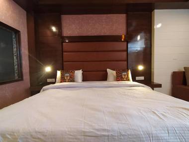 Atithi Hotel Mall Road