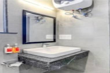 OYO 84704 Hotel Valentine