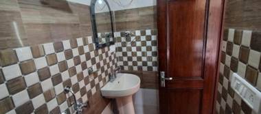 Prince hotel Mussoorie Lake