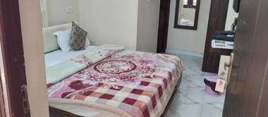 Prince hotel Mussoorie Lake