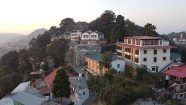 Hotel Valley Vista by AYSH