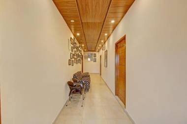 Collection O 88692 Grey Castle Inn